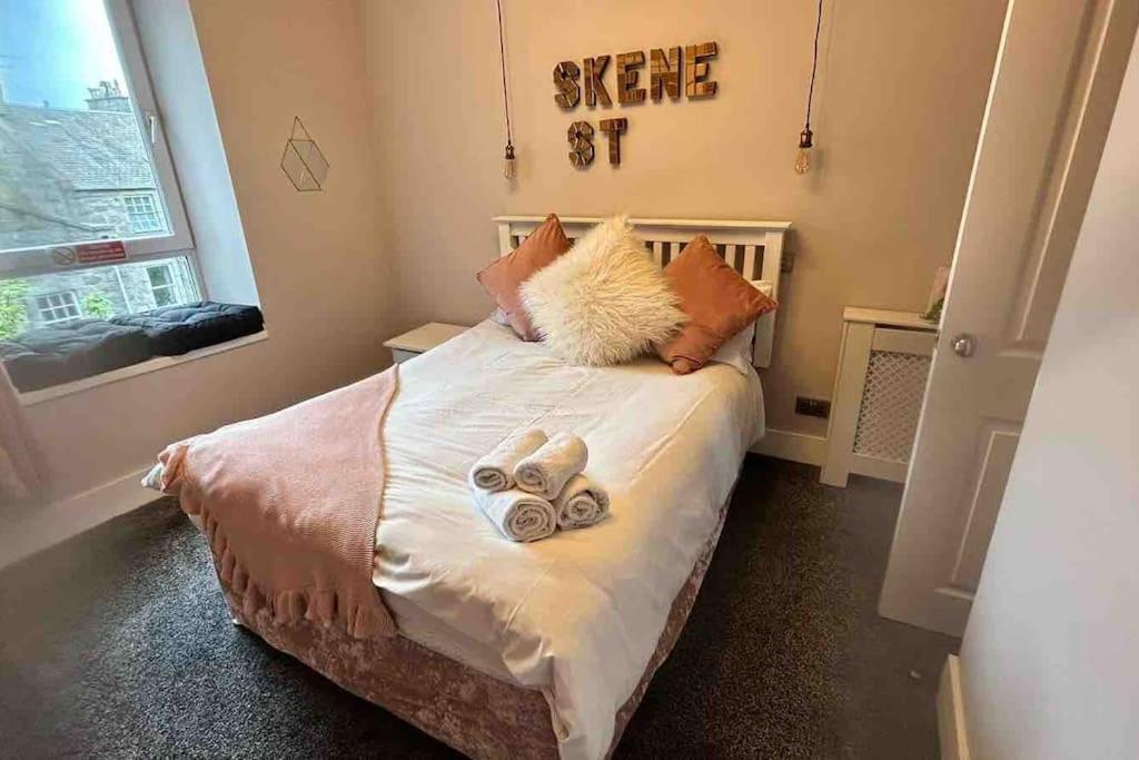 Executive Top Floor 1 Bedroom Apartment أبردين المظهر الخارجي الصورة